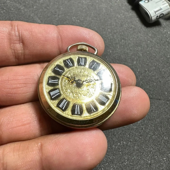 Vintage Lady Nelson Ornate Swiss Made Pocket Pendant Watch Gold Tone Working - Picture 2 of 8